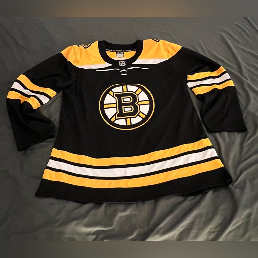 Boston Bruins N HL Authentic Fanatics plain Hockey jersey customizable